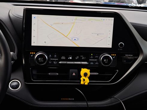 Toyota Highlander 2024 черный - фото 17