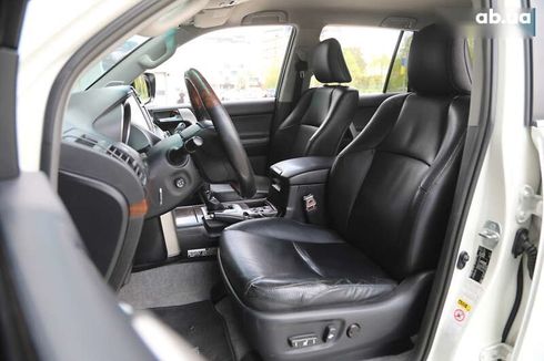 Toyota Land Cruiser Prado 2010 - фото 6
