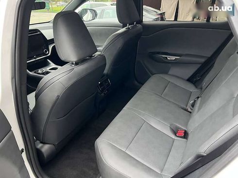 Lexus RZ 450e 2023 - фото 10