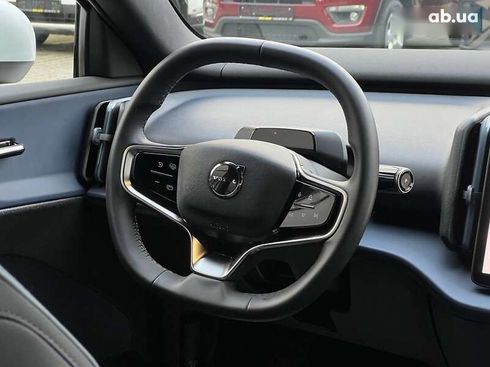 Volvo EX30 2024 - фото 13