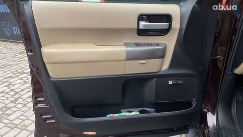 Toyota Sequoia 2013 - фото 18