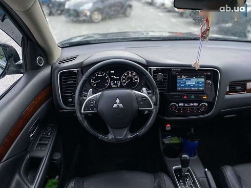 Mitsubishi Outlander 2015 - фото 20