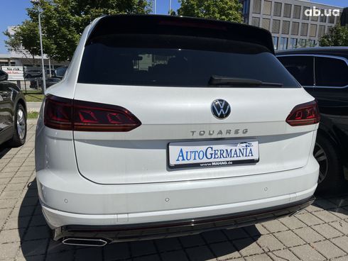 Volkswagen Touareg 2023 - фото 6