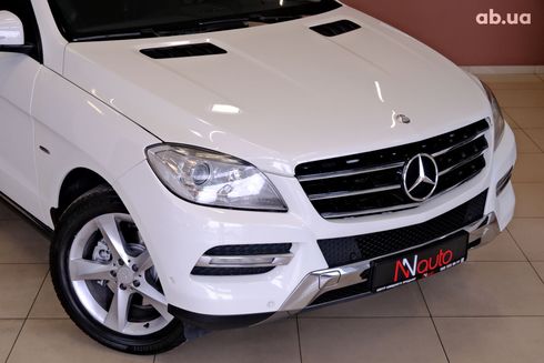 Mercedes-Benz M-Класс 2012 белый - фото 3