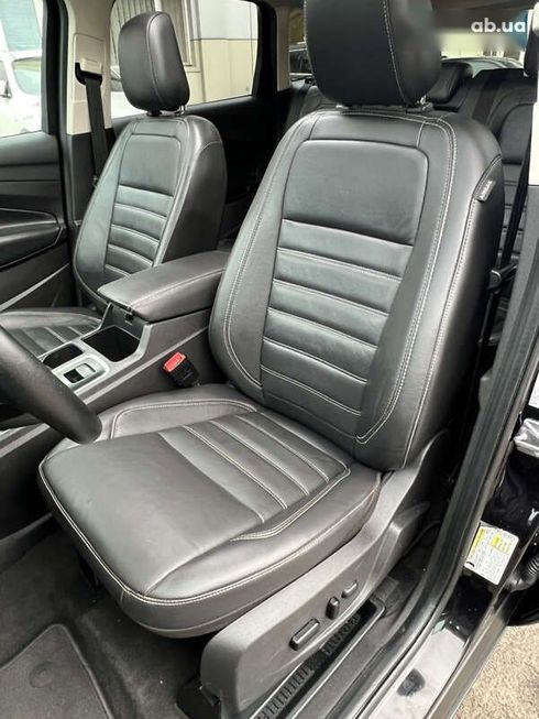 Ford Escape 2019 - фото 30
