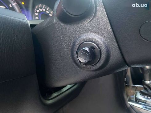 Infiniti QX56 2010 - фото 20