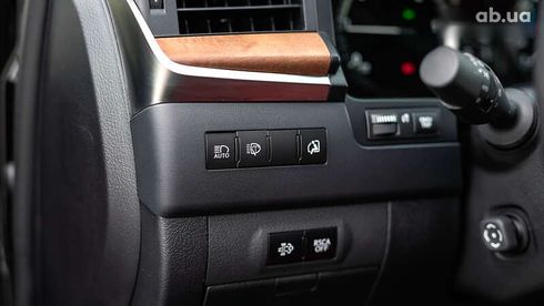 Lexus LX 2017 - фото 18