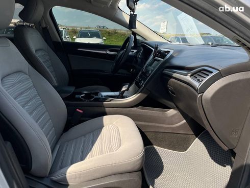 Ford Fusion 2016 серый - фото 21