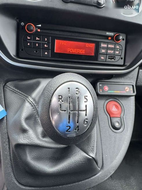 Renault Kangoo 2020 - фото 25