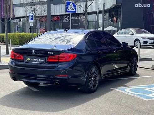 BMW 5 серия 2018 - фото 10