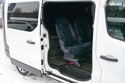 Renault Trafic 2017 - фото 24