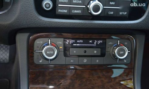 Volkswagen Touareg 2012 - фото 21