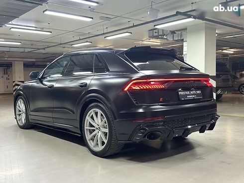 Audi RS Q8 2020 - фото 15