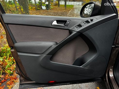 Volkswagen Tiguan 2012 коричневый - фото 11