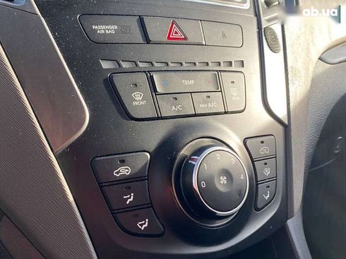 Hyundai Santa Fe 2017 - фото 16