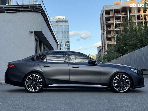 BMW i5 2023 - фото 13