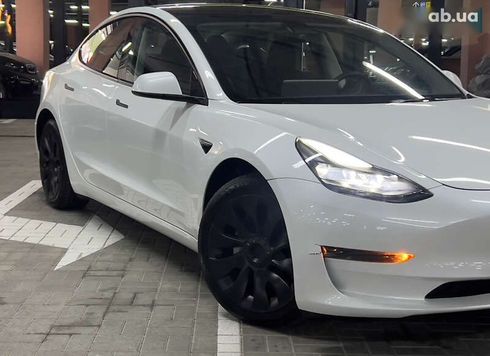 Tesla Model 3 2023 - фото 2