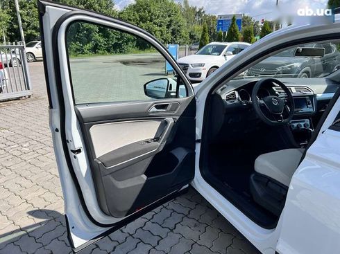 Volkswagen Tiguan 2020 - фото 11