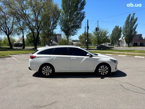 Hyundai i30 2017 белый - фото 6
