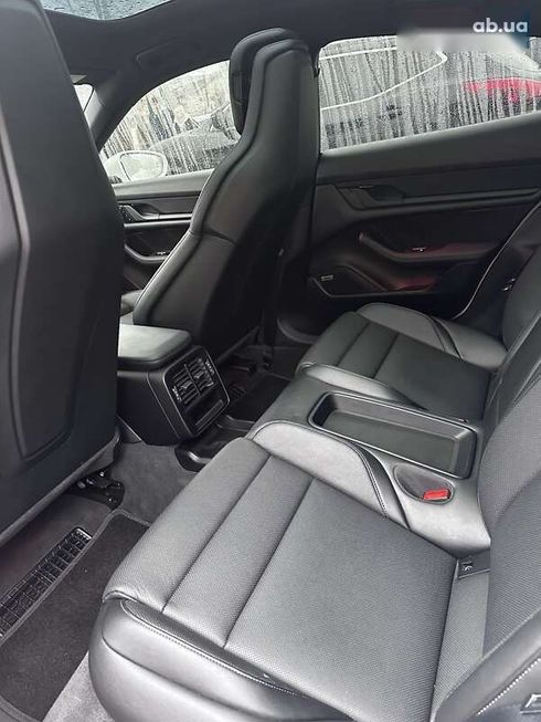Porsche Taycan 2021 - фото 15