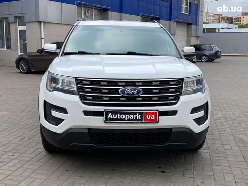 Ford Explorer 2017 белый - фото 2