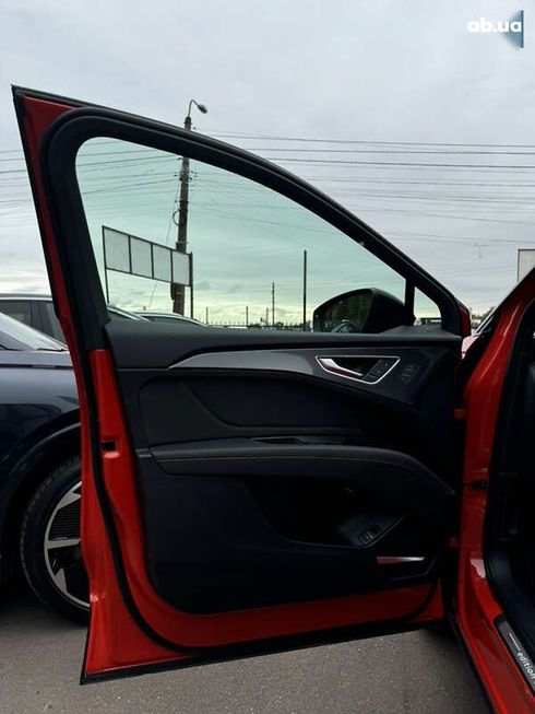 Audi Q5 e-tron 2022 - фото 21