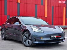 Продаж вживаних Tesla Model 3 2020 року в Києві - купити на Автобазарі