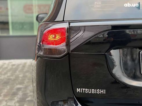Mitsubishi Outlander 2012 - фото 11