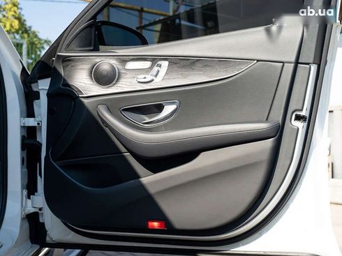 Mercedes-Benz E-Класс 2017 - фото 30