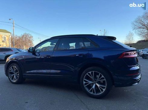 Audi Q8 2020 - фото 11