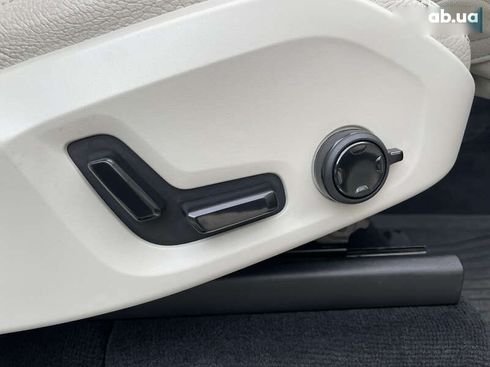 Volvo XC90 2023 - фото 30