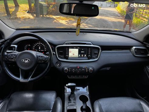 Kia Sorento 2016 черный - фото 30