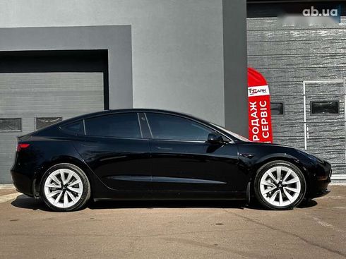 Tesla Model 3 2022 - фото 10