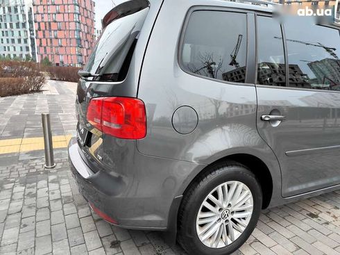 Volkswagen Touran 2015 - фото 18