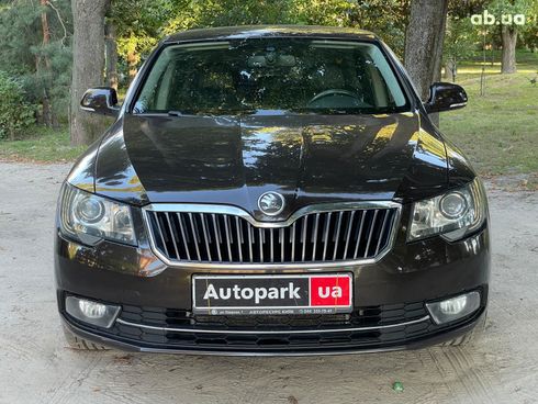 Skoda Superb 2014 коричневый - фото 3