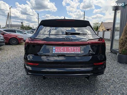 Audi E-Tron 2022 - фото 6