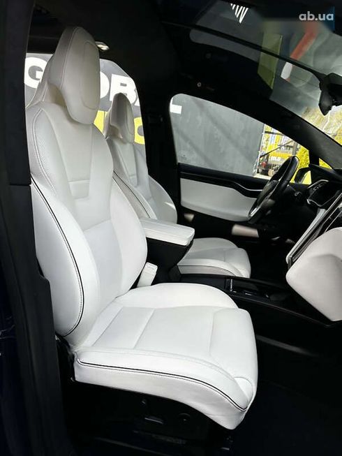 Tesla Model X 2016 - фото 20