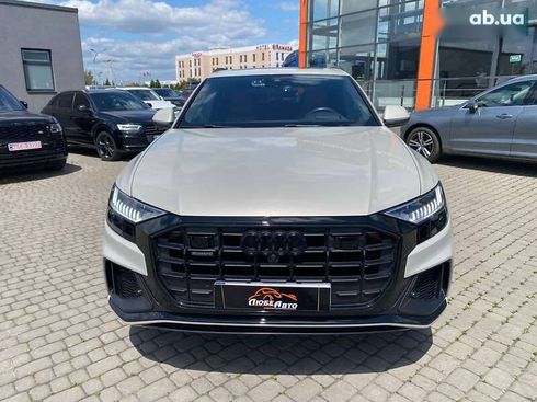 Audi Q8 2021 - фото 2