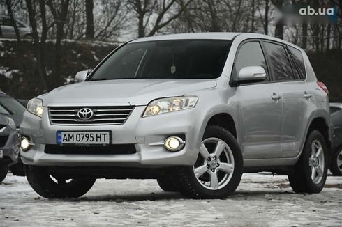 Toyota RAV4 2010 - фото 7