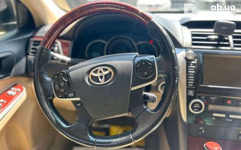 Toyota Camry 2012 - фото 10