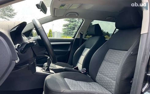 Skoda Octavia 2010 - фото 14