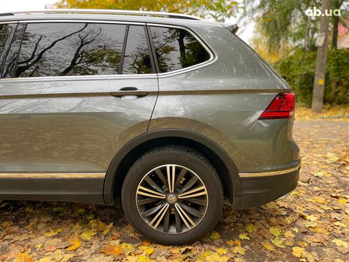 Volkswagen Tiguan 2017 серый - фото 17