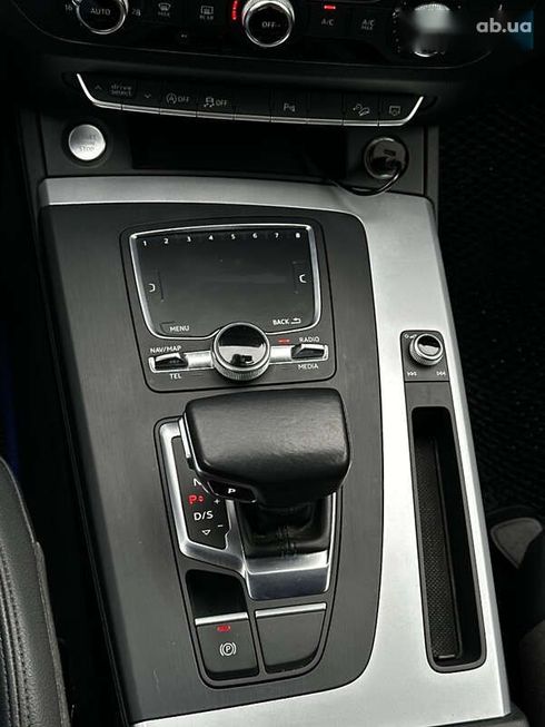 Audi Q5 2017 - фото 14