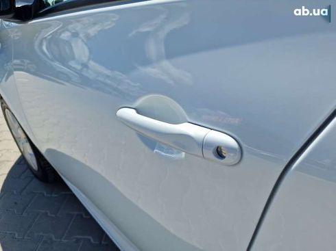 Renault Zoe 2019 - фото 16