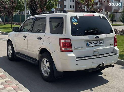 Ford Escape 2012 - фото 10
