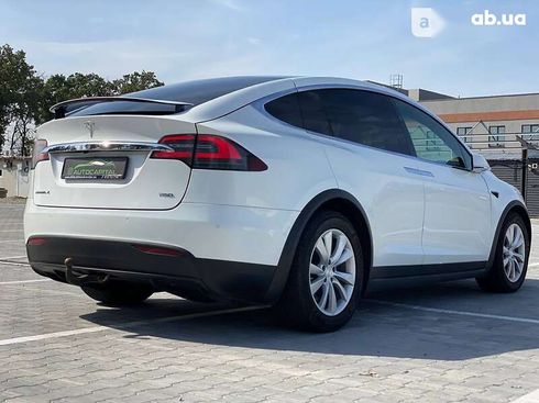 Tesla Model X 2017 - фото 20