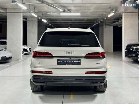 Audi Q7 2022 - фото 10