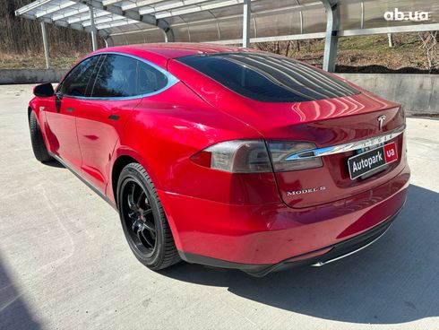 Tesla Model S 2014 красный - фото 3