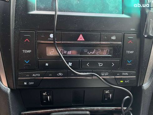 Toyota Camry 2015 - фото 23