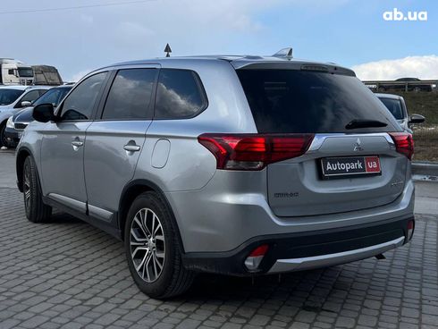 Mitsubishi Outlander 2018 серый - фото 7